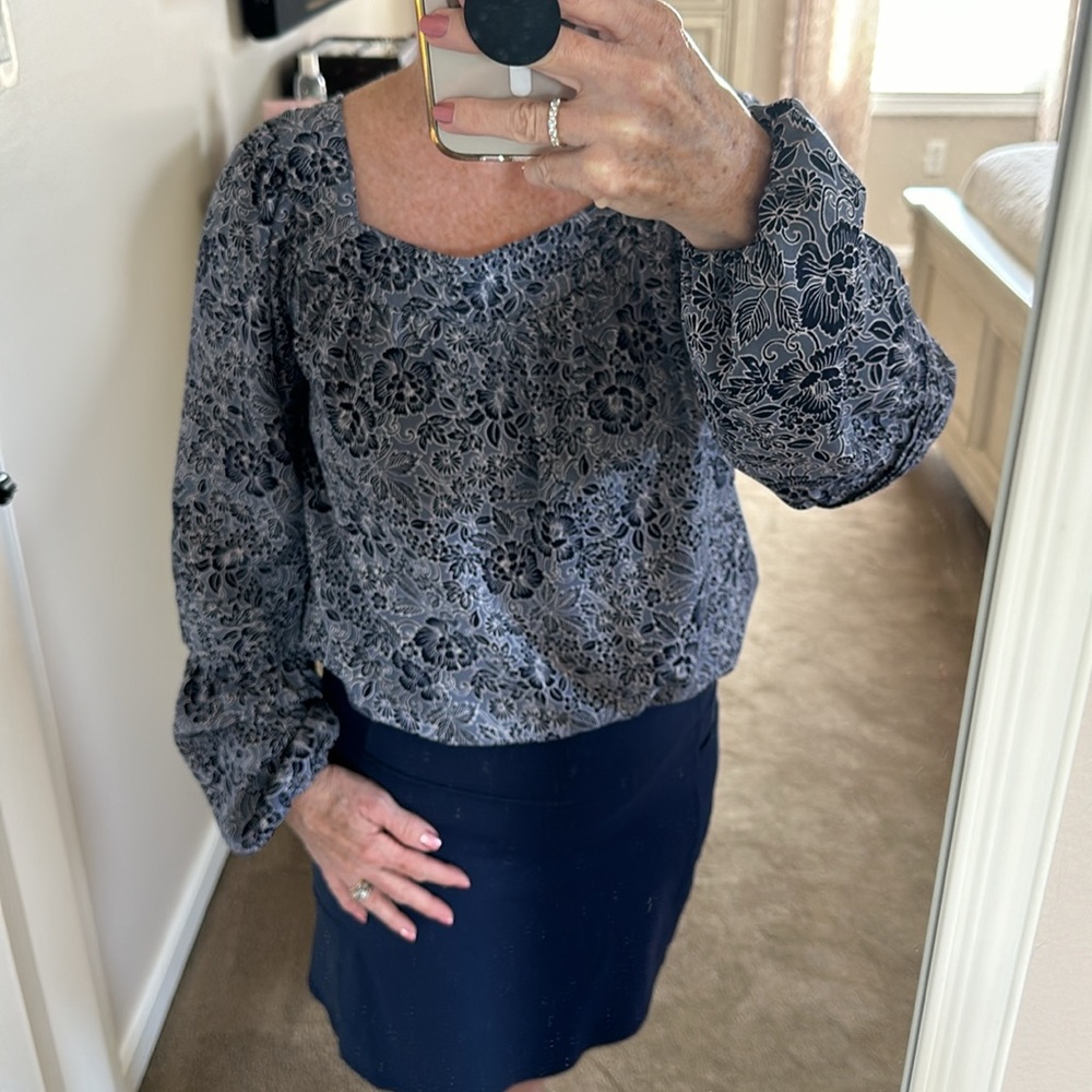 Lauren Conrad Puffed Sleeve Peasant Top
